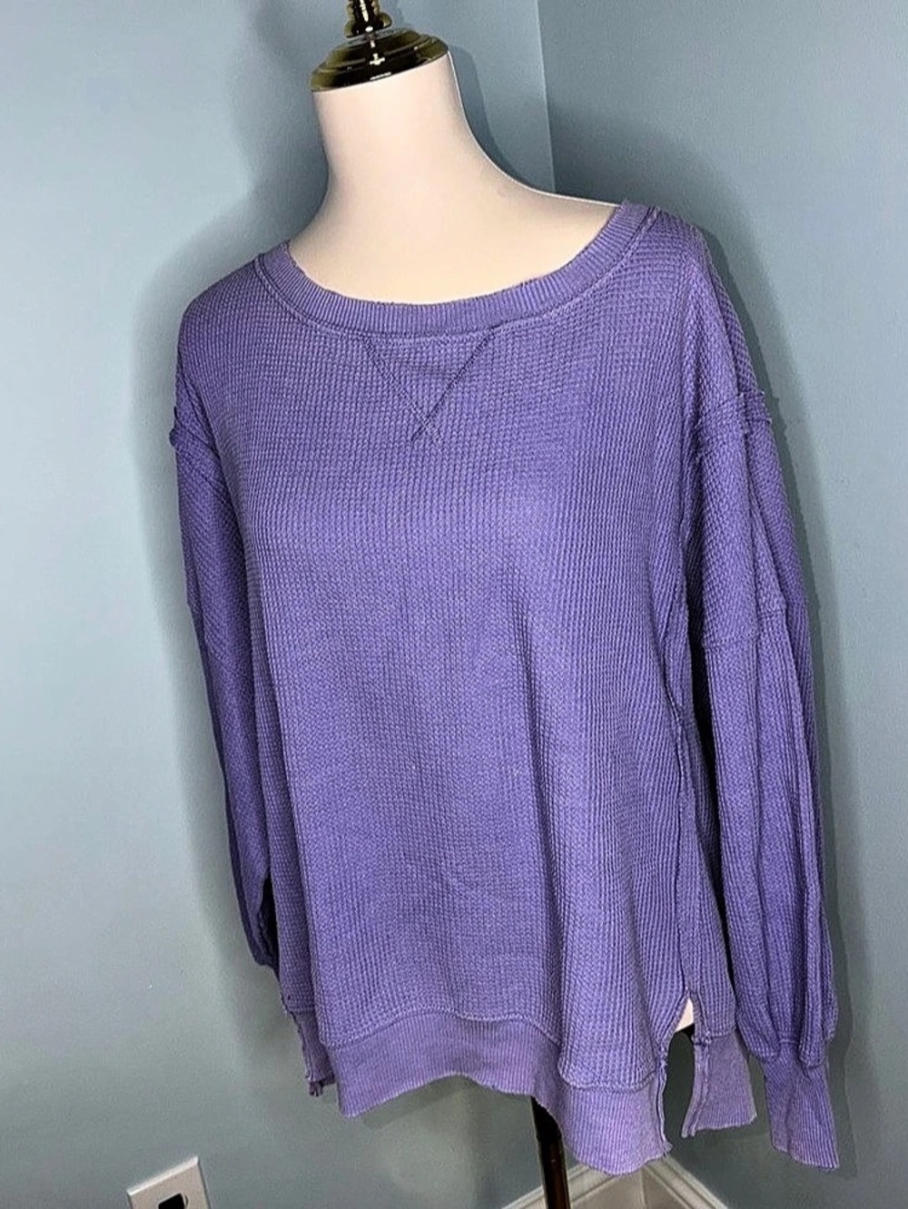 American Eagle Purple Pullover Size Small Like New